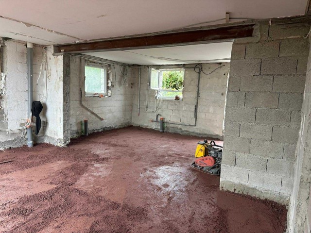 98b04d0a-89c0-452d-9248-9c10773b3412__