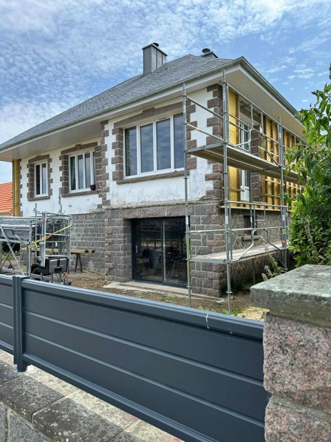 d45756b3-945c-4907-966f-52ed1ba660eb__