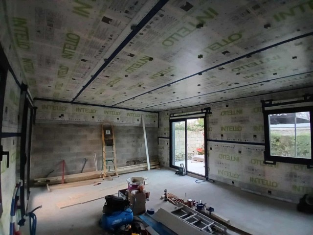 da5ad34d-cf1d-4889-a000-e34ee2e3be84__